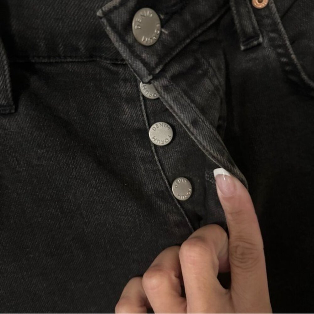 Aritzia Black Denim Forum The Yoko High Rise Slim Size 24 - Picture 6 of 10